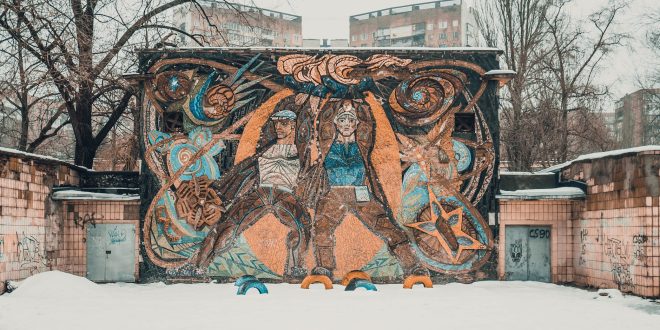 wednesday dizisinin sezonu yakinda geliyor iste yeni fragman